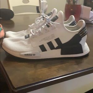 Adidas Originals NMD R1 V2 Casual Sneakers